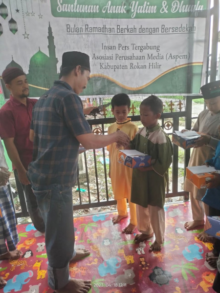 Aspem Rohil Santuni Anak Yatim dan Kaum Duafa