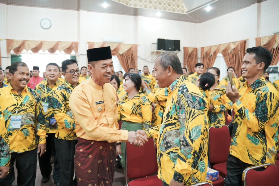 Bupati Rohil Ajak Seluruh Pendeta Bersinergi Membangun Daerah