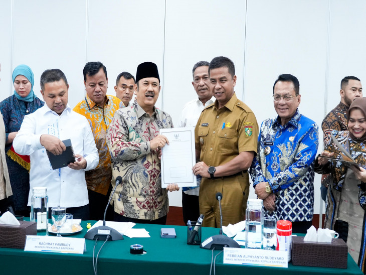 Bupati Kampar Kunker ke Bappenas, Ini Harapannya.