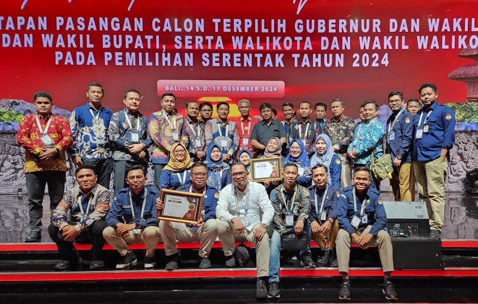 KPU Riau Terima 2 Penghargaan dari KPU RI sebagai Satker Terbaik